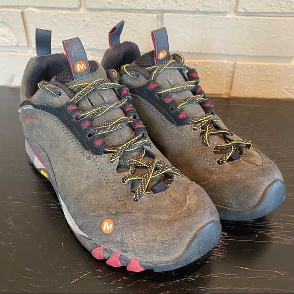 MERRELL Edge Charcoal Women's Size 6.5 Hiking Continuum Vibram Sole Boots Shoes - Picture 2 of 7
